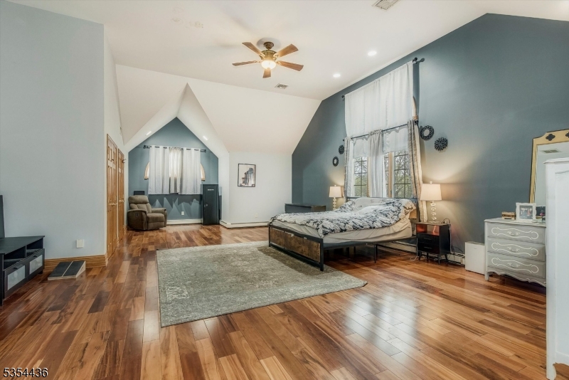 Sunset Lakes - Residential