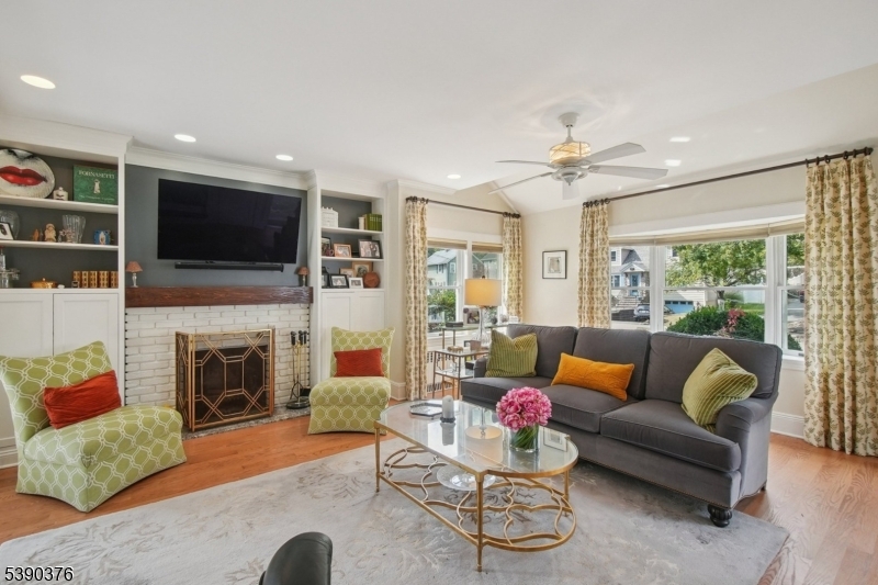 Laning Avenue - Residential