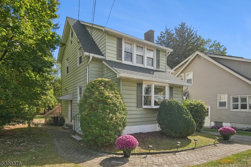 Laning Avenue - Residential