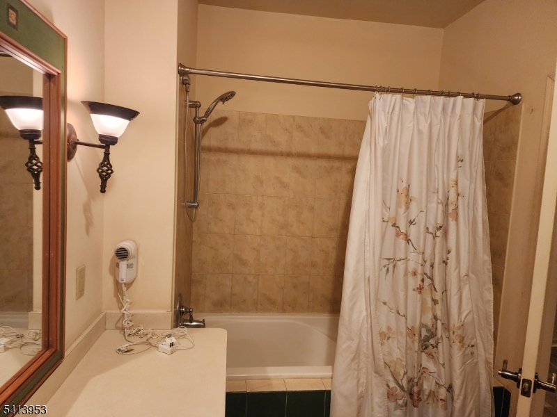 Black Creek Sanctuary - Residential Lease