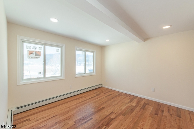 Mount Glen Lakes - Residential