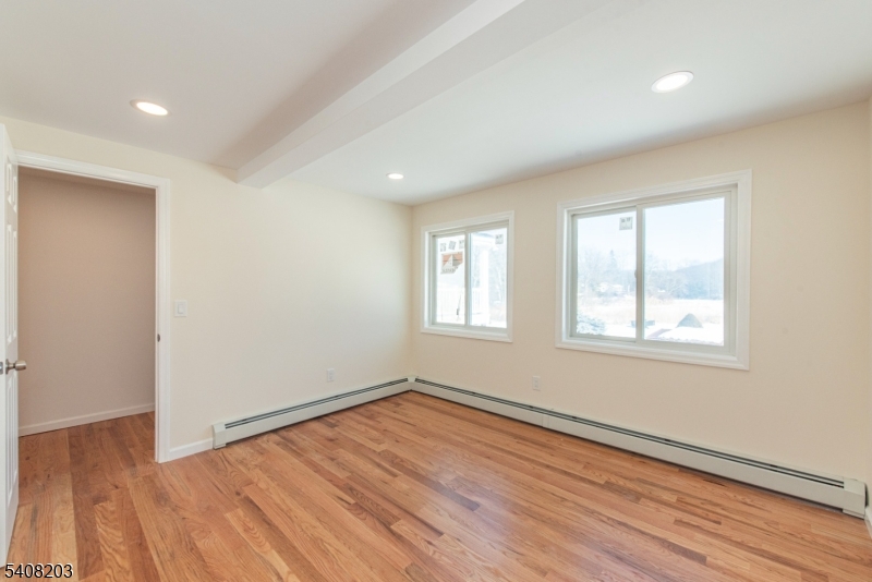 Mount Glen Lakes - Residential