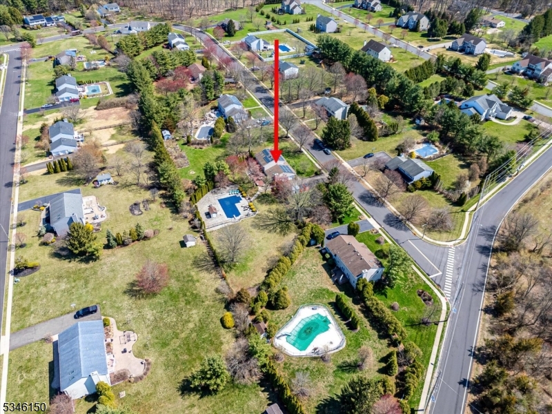 Franklin Twp., New Jersey 08873, United States, 4 Bedrooms Bedrooms, ,3 BathroomsBathrooms,Residential,Pending,100612