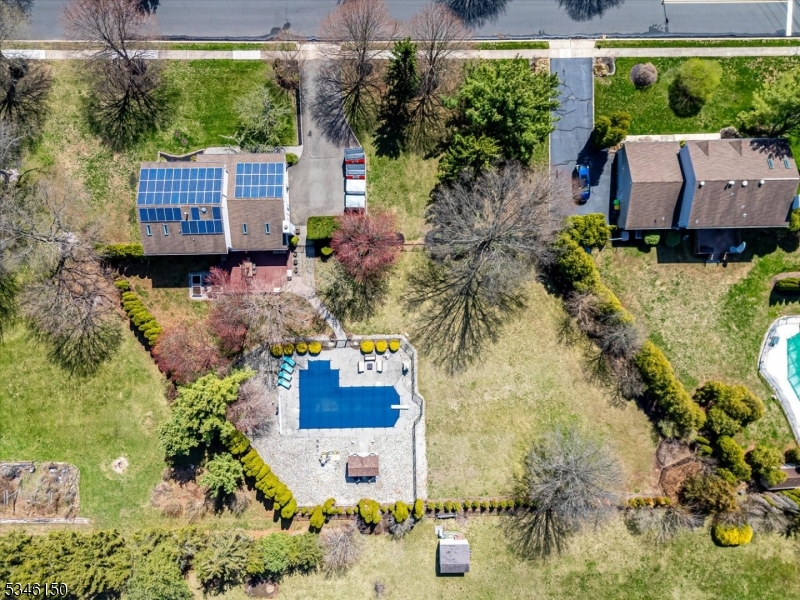 Franklin Twp., New Jersey 08873, United States, 4 Bedrooms Bedrooms, ,3 BathroomsBathrooms,Residential,Pending,100612