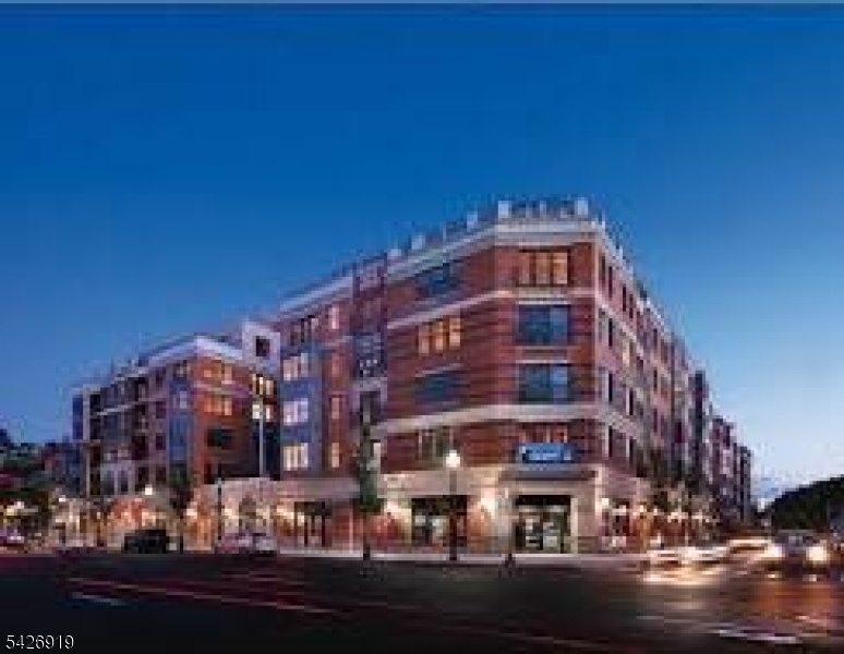 40 Park - Residential