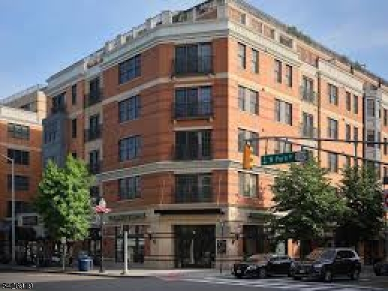 40 Park - Residential