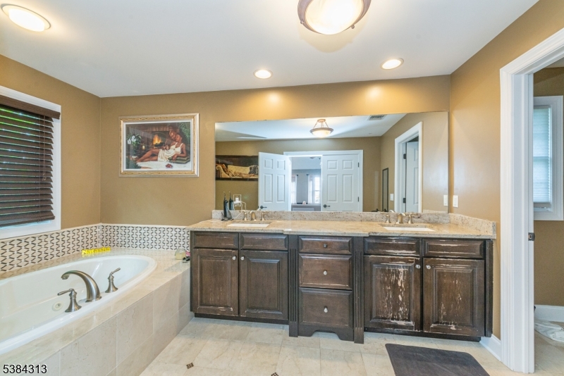 PARK RIDGE ESTATES - Residential