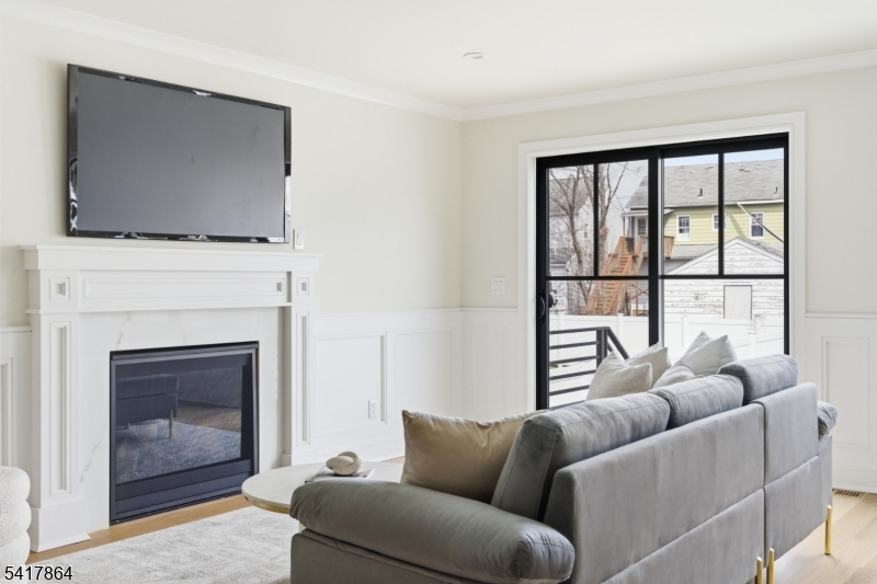 DOWNTOWN MILLBURN - Residential