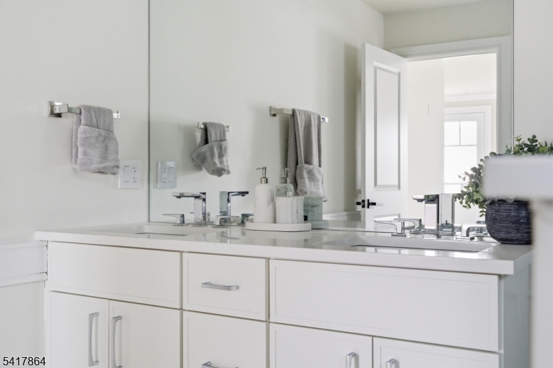 DOWNTOWN MILLBURN - Residential