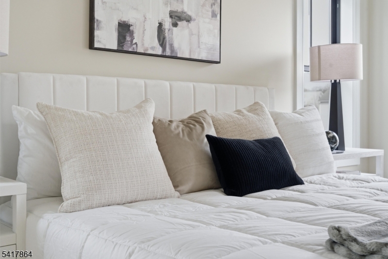 DOWNTOWN MILLBURN - Residential