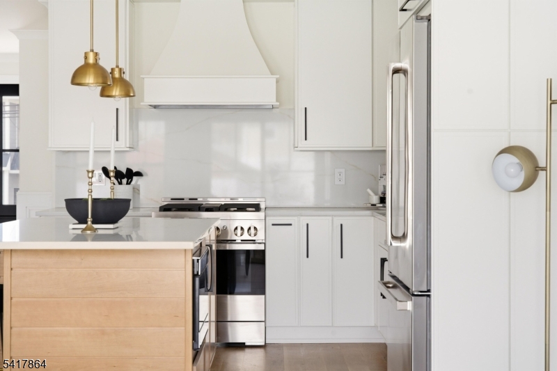 DOWNTOWN MILLBURN - Residential