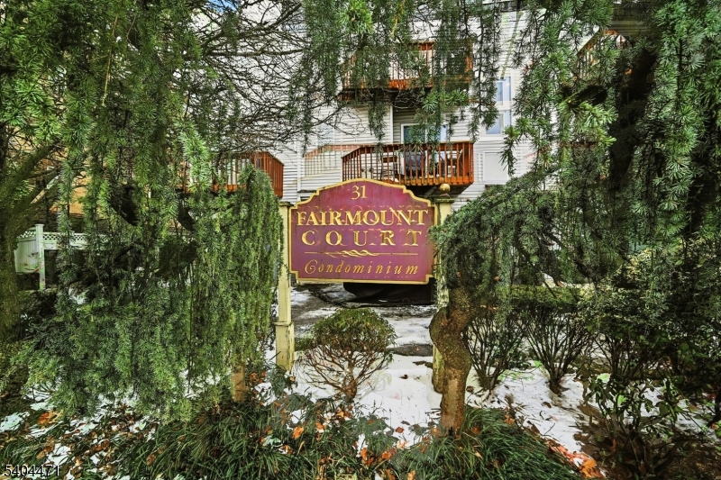 Fairmount Courts - Residential