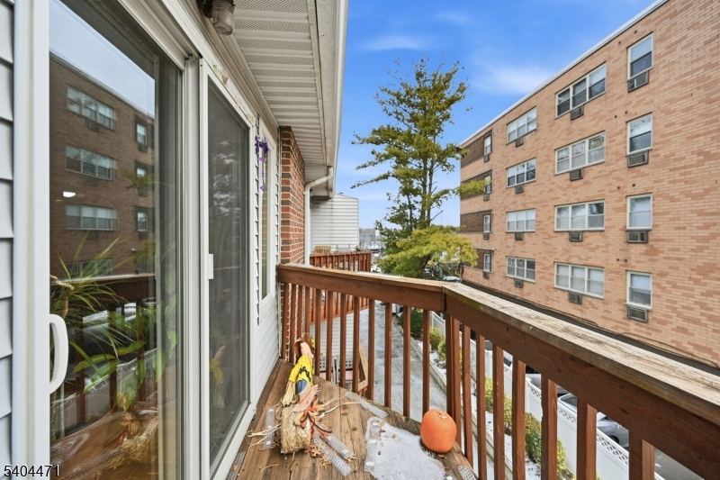 Fairmount Courts - Residential