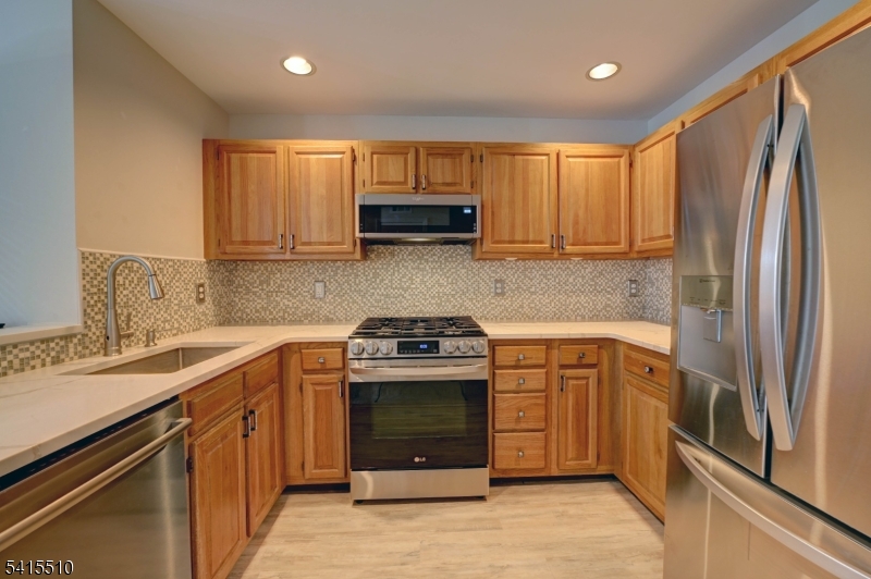 The Glens at Pompton Plains - Residential