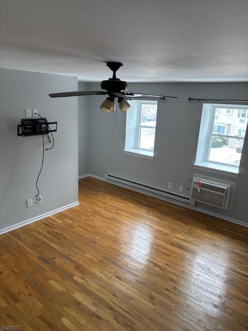 Mountainview Manor - Residential