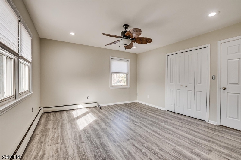 Edison Twp., New Jersey 08837, United States, 3 Bedrooms Bedrooms, ,1 BathroomBathrooms,Residential,Active,77797