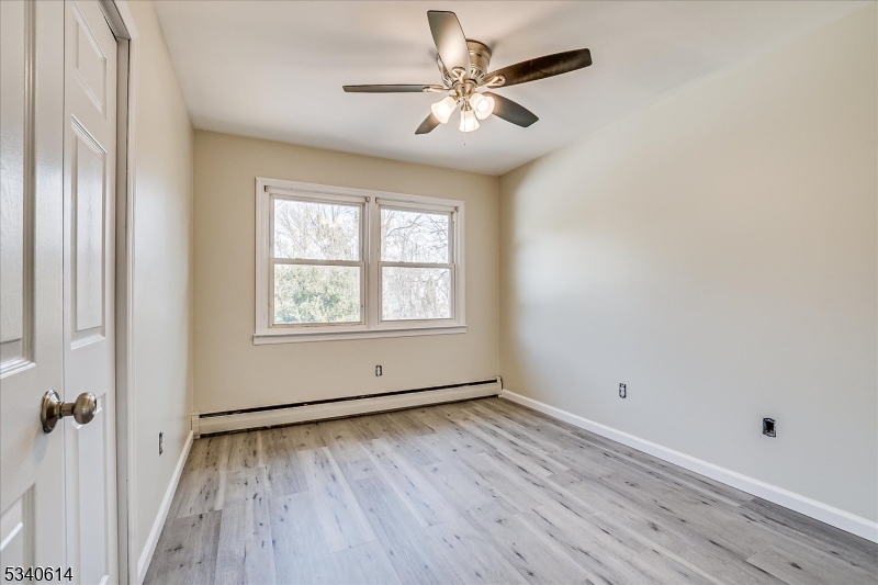 Edison Twp., New Jersey 08837, United States, 3 Bedrooms Bedrooms, ,1 BathroomBathrooms,Residential,Active,77797