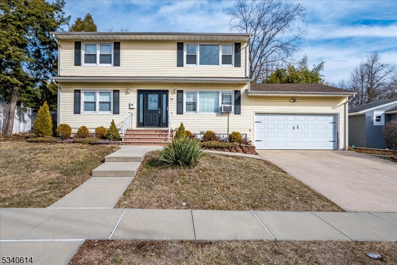 Edison Twp., New Jersey 08837, United States, 3 Bedrooms Bedrooms, ,1 BathroomBathrooms,Residential,Active,77797