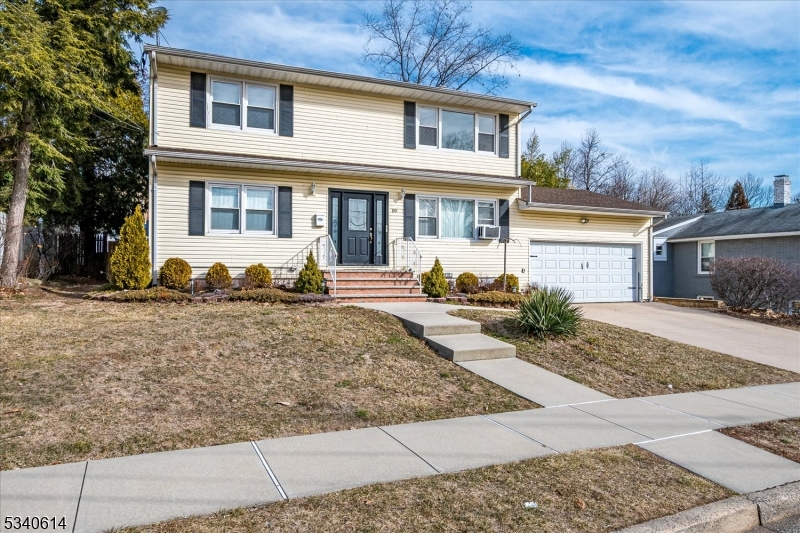 Edison Twp., New Jersey 08837, United States, 3 Bedrooms Bedrooms, ,1 BathroomBathrooms,Residential,Active,77797