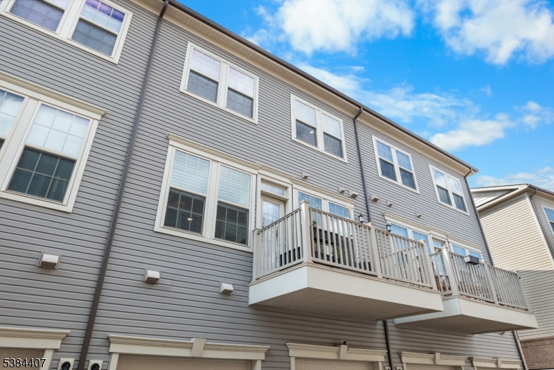 SOMERVILLE STATION - Residential