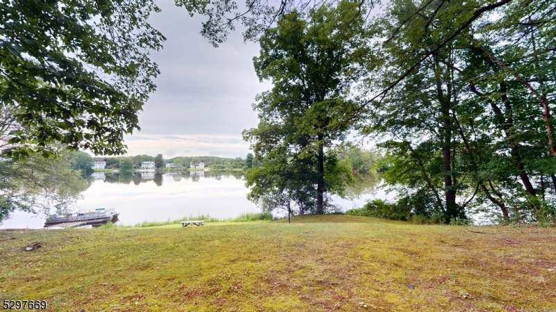 Holiday Lake - Residential