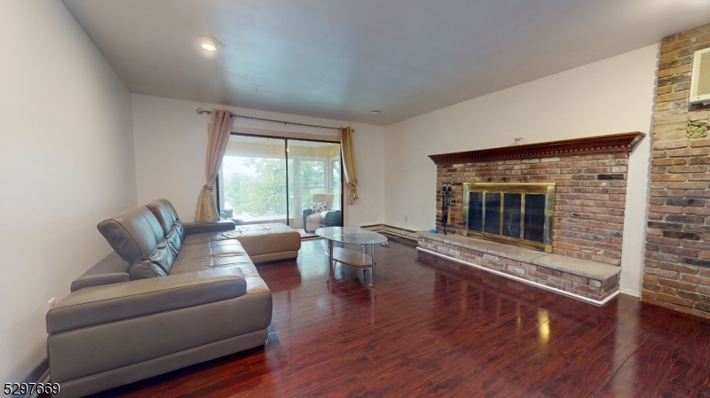 Holiday Lake - Residential