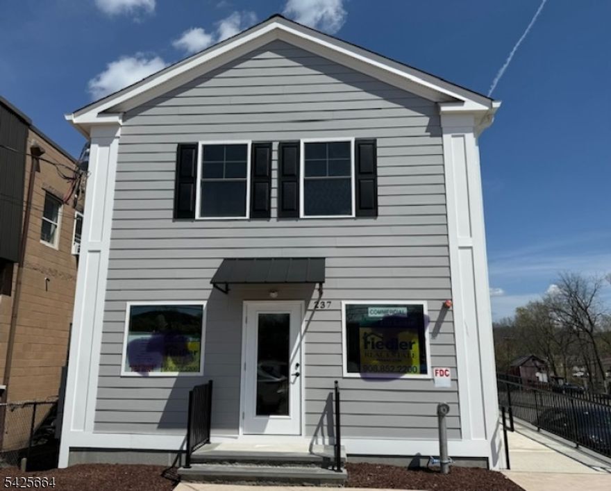 New Construction! Located in the heart of downtown Hackettstown. Street level space ready for your business. Perfect for office or retail. Town Center Commercial (TCC) allows for many uses. This if the front unit right on Main St. The space is appx. 1,100SF. Town parking lot is adjacent to the building along with on street parking.