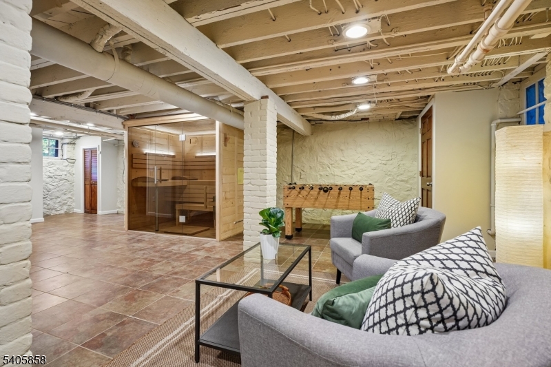 Upper Montclair - Residential