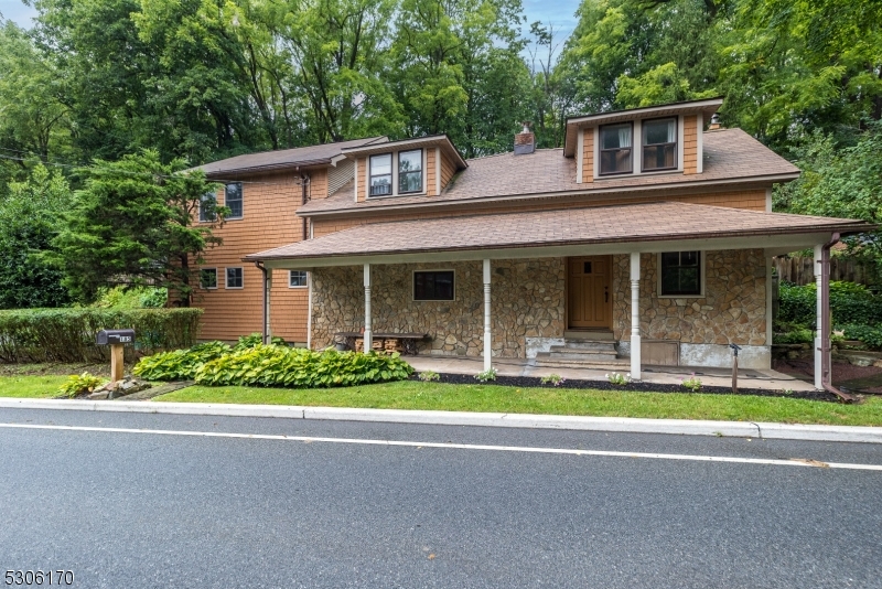 View Pohatcong Twp., NJ 08865 house