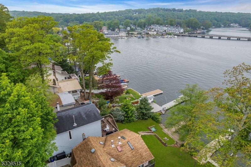 413B Lakeside Blvd