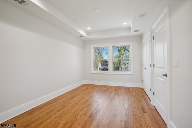 Riker Hill - Residential