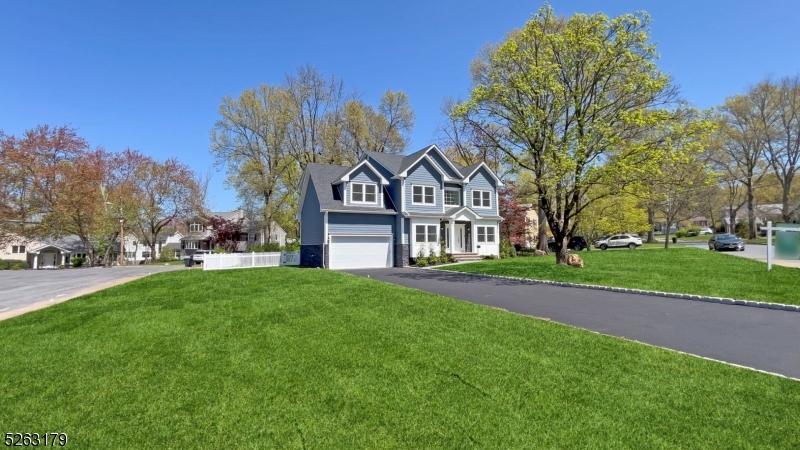 Riker Hill - Residential