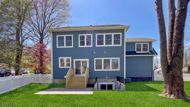 Riker Hill - Residential