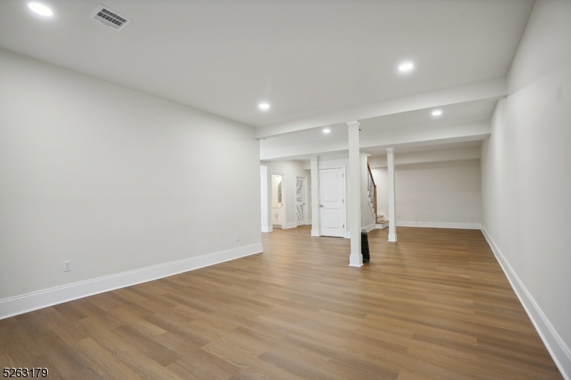 Riker Hill - Residential