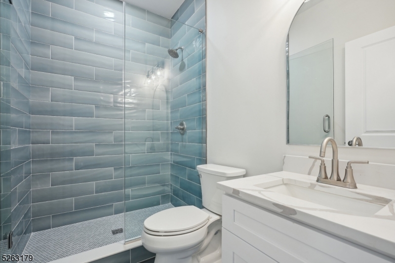 Riker Hill - Residential