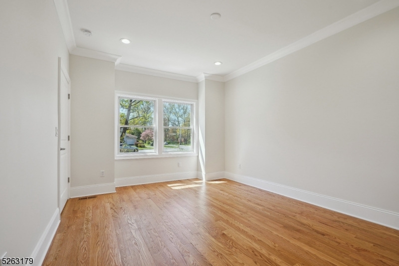 Riker Hill - Residential