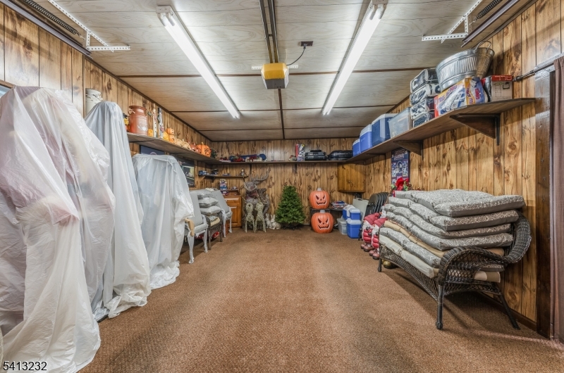 Ringoes - Commercial Sale