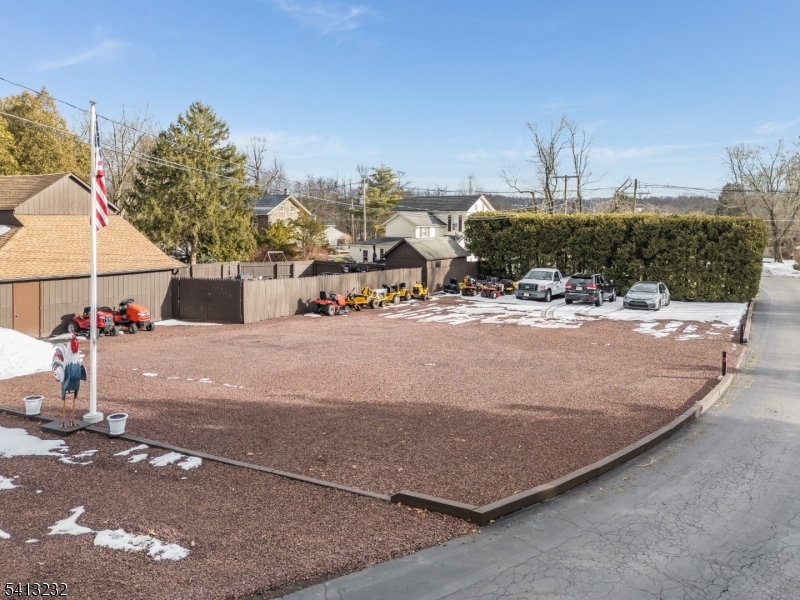 Ringoes - Commercial Sale