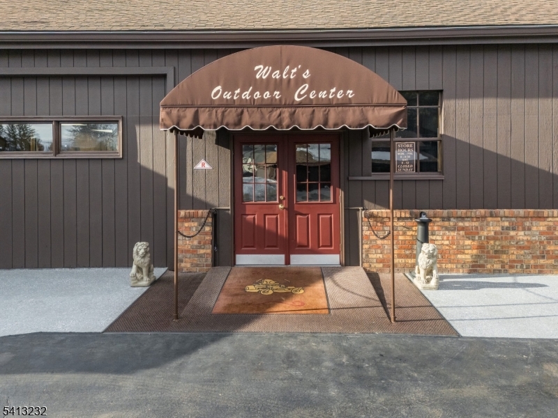 Ringoes - Commercial Sale