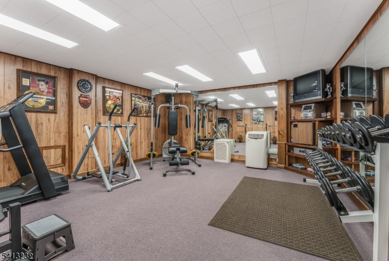 Ringoes - Commercial Sale