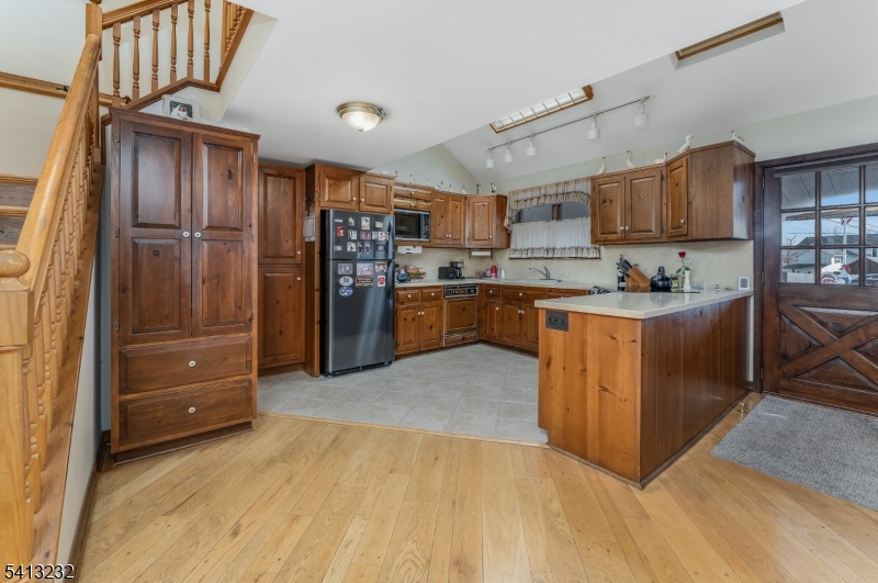 Ringoes - Commercial Sale