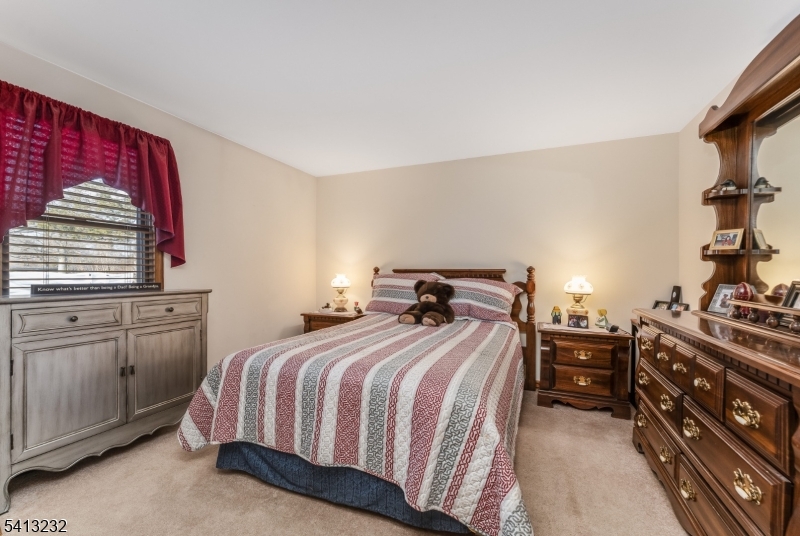 Ringoes - Commercial Sale