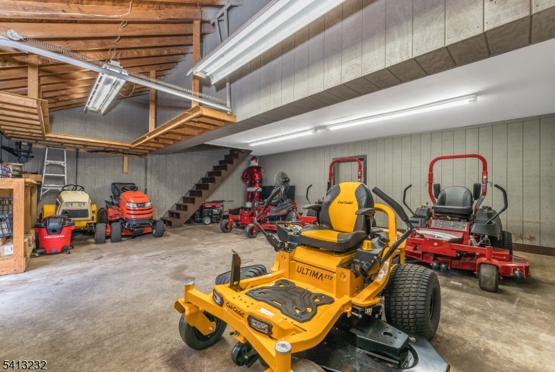 Ringoes - Commercial Sale