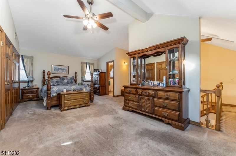 Ringoes - Commercial Sale