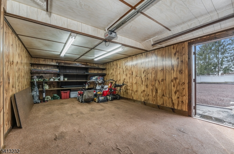 Ringoes - Commercial Sale