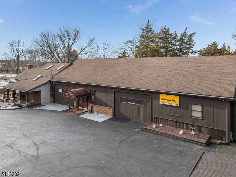 Ringoes - Commercial Sale