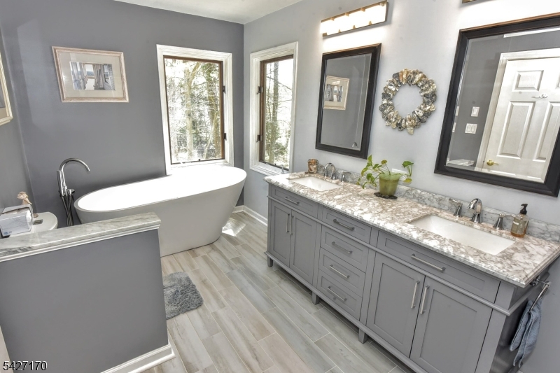 ALPINE RIDGE ESTATES - Residential