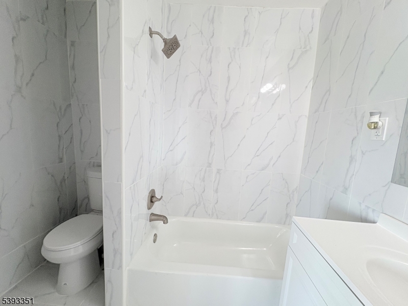 Falcon Towers - Residential