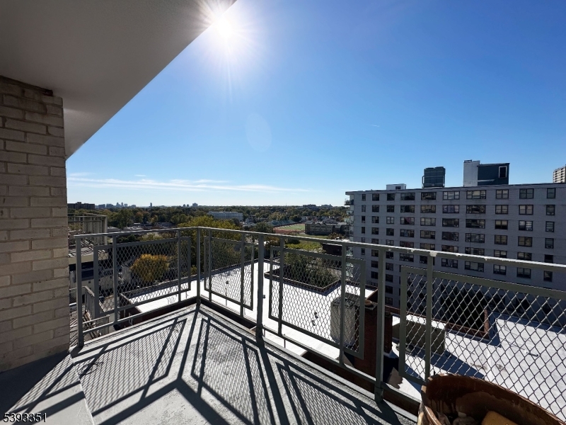 Falcon Towers - Residential