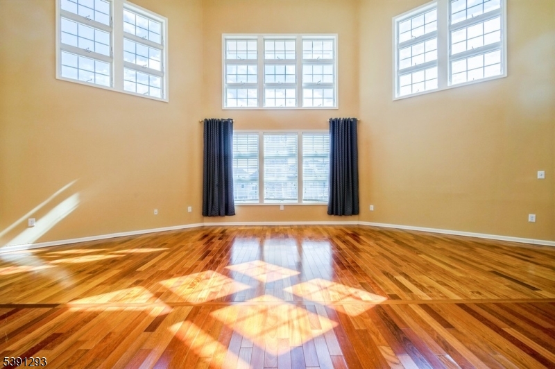 Beachfront North-Grand Reso - Residential